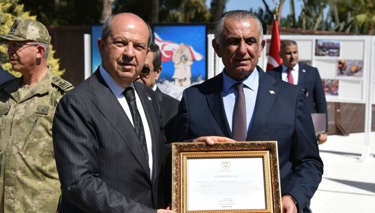 Deprem çalışmalarına katkı sağlayanlar onurlandırıldı