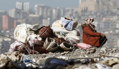 Türkiye’deki depremlerde can kaybı 48 bin 448’e yükseldi