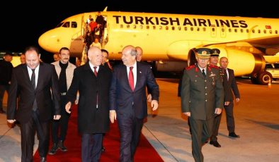 Tatar İstanbul temaslarının ardından adaya döndü