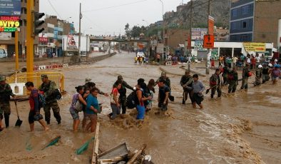 Peru’da kasırganın yol açtığı sellerde 65 kişi öldü