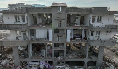 ‘Deprem sırasında en büyük tehlike panik ve ezilme riski’