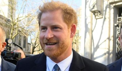 Prince Harry arrives at High Court for phone-tapping and privacy case