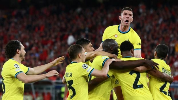 Inter avantajı kaptı