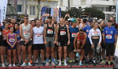 Girne Yarı Maratonu’nda sporcular ödüle boğulacak