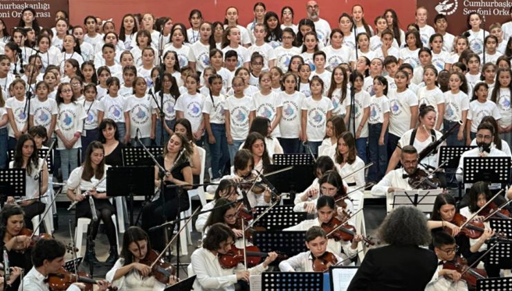 Cumhurbaşkanlığı Senfoni Orkestrası, 300 çocuk ile sahne aldı