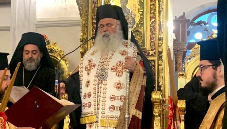 Başpiskoposun “silahlanma ve seferberlik” çağrısına Tatar’dan tepki