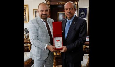 Tatar’dan Prof. Havıtçıoğlu’na: Bilim dünyasına kattıklarınız Kıbrıs Türk halkını gururlandırmıştır