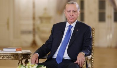 Erdoğan, canlı yayında kısa süreli rahatsızlandı, helallik istedi
