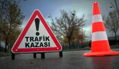 Girne’de kaza: Otomobil devrildi