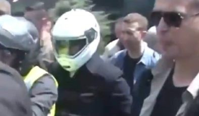AKP milletvekili adayı polis motosikletiyle mitinge gitti