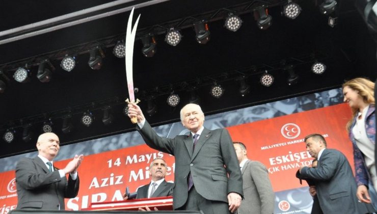 Bahçeli: Vakit yaklaştıkça zillet ittifakının uykularının kaçtığını görüyoruz