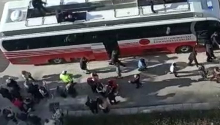 Cumhurbaşkanı Erdoğan bu sefer oyuncak bebek fırlattı