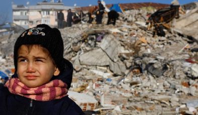 Depremzede 1788 çocuk ailelerine teslim edildi