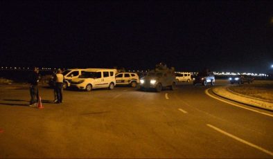 Diyarbakır’da polis ekiplerine ateş açıldı: Operasyon başlatıldı