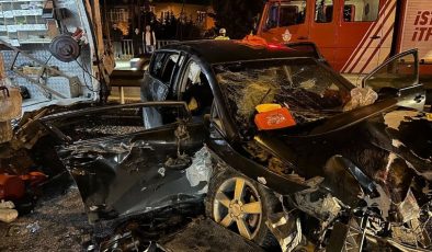 İstanbul’da makas atarken kaza yaptı: 1 ölü, 3 yaralı