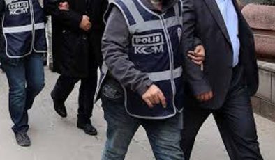 İzmir merkezli 10 ildeki FETÖ operasyonunda 5 tutuklama
