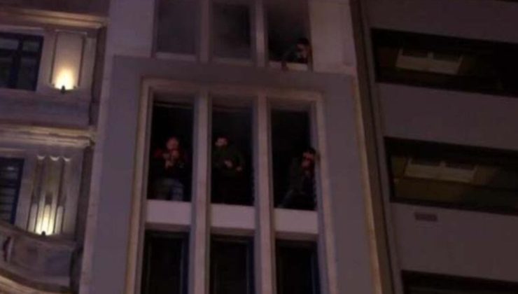 Taksim’de otelde yangın paniği: Böyle kurtarıldılar