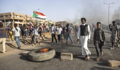 Türkiye, Sudan’daki vatandaşlarını tahliye edecek