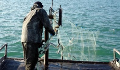 Van Gölü’nde İnci kefali için av yasağı başlıyor