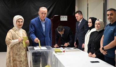 Erdoğan’ın oy kullandığı sandıktan kendisine 213, Kılıçdaroğlu’na 134 oy çıktı