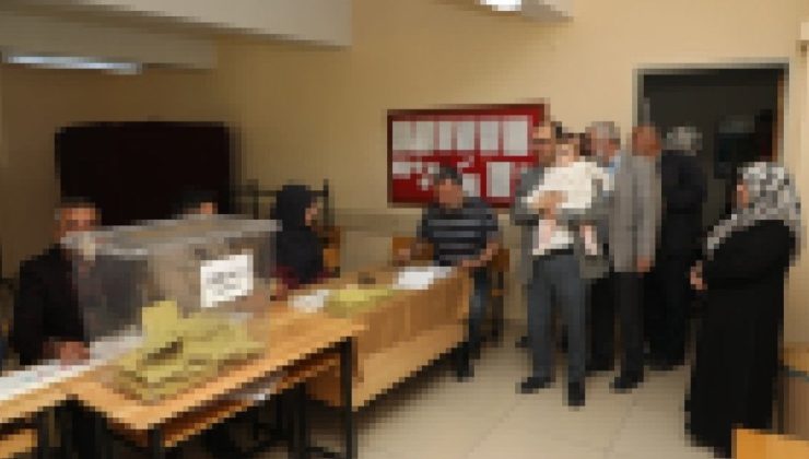 AKP okur yazar olmayan kişiyi sandıkta görevlendirmiş