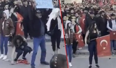Genç kız, Türk Bayrağı’nı yerde bırakmadı