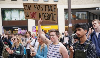 Trans rights protesters interrupt talk at Oxford Union by ‘gender-critical’ academic