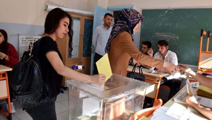 Yurt dışı ve gümrüklerde kullanılan oy 1.5 milyona yaklaştı