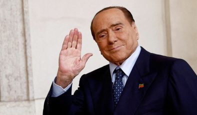Berlusconi hayatını kaybetti