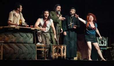 19’uncu Kıbrıs Tiyatro Festivali, İzmir Şehir Tiyatroları’nı ağırladı