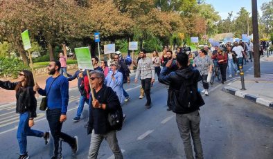 Kimliksizler, bugün Rum Meclisi’ne yürüyüş düzenliyor