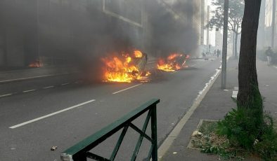 Fransa’da 17 yaşındaki sürücüye sıkılan polis kurşunu ülkeyi yangın yerine çevirdi
