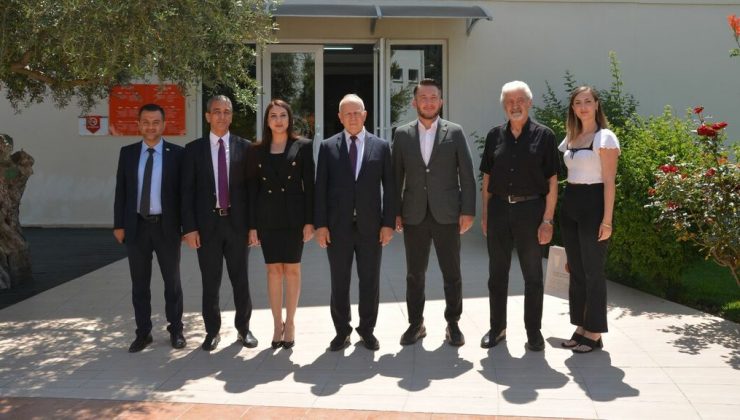 Töre, Kıbrıs İlim Üniversitesi’ni ziyaret etti