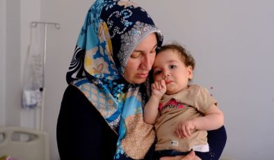 Eskişehir’de yaşayan SMA hastası Zeynep’in annesi: Kampanya yavaş ilerliyor kızım zamanla yarışıyor