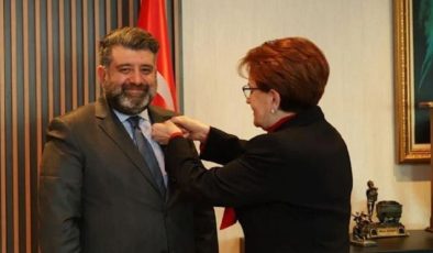 Rozetini Akşener takmıştı, İYİ Parti’de bir istifa daha