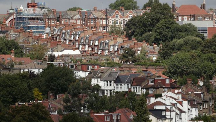 Annual mortgage repayments set to rise by £2,900 on average next year