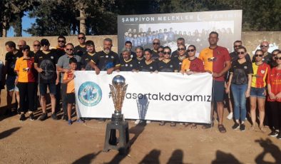 Galatasaray’ın şampiyonluk kupası “Şampiyon Melekler” için geldi