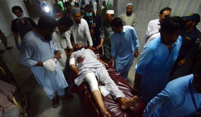 Pakistan’da bombalı saldırı: 40 ölü, 200’den fazla yaralı