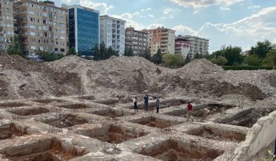 Diyarbakır’da depremde yıkılan binalar için hazırlanan yeni bilirkişi raporu tamamlandı