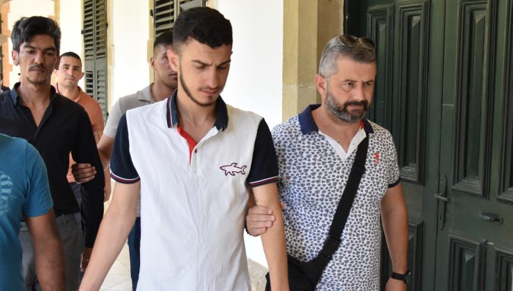 Ülkede turist olarak bulunuyor