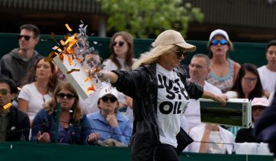 Just Stop Oil protesters disrupt Wimbledon match
