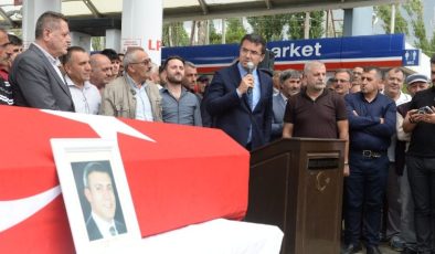 Yaşamını yitiren AKP’li belediye başkanı toprağa verildi