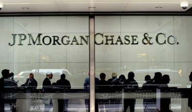 JPMorgan yıl sonu faiz tahminini yükseltti