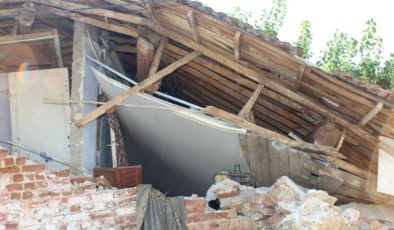 Evin çatısı çöktü: 2’si çocuk 3 kişi yaralandı