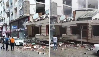 Hatay’da şiddetli yağış sırasında ağır hasarlı iki katlı bina çöktü