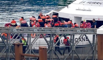 Social media firms team up with police to crack down on people smugglers ‘luring’ migrants into crossings