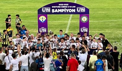 Digiturk Kıbrıs U14 Ligi’nde şampiyon Doğan Türk Birliği