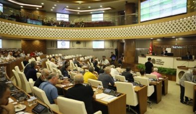 Antalya Büyükşehir meclisinden ‘Atatürk’ kararı