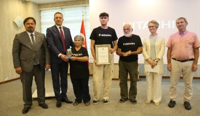 Avukat Noyan Özkan Çevre ve Ekoloji Mücadelesi Ödülü Akbelen ve Finike taş ocağı direnişçilerine verildi