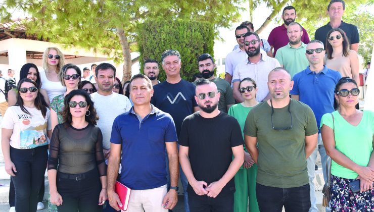 Okullar sorunlarla açıldı